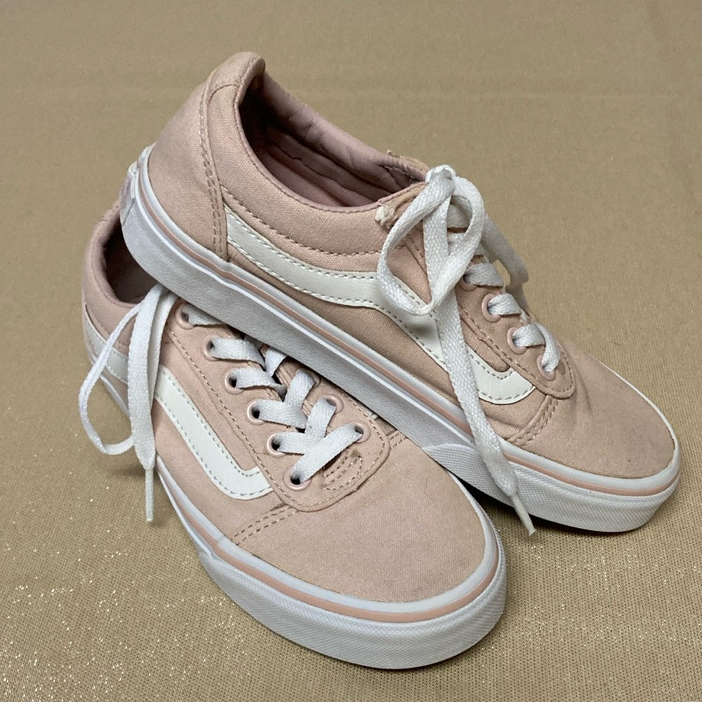 Classic vans, light pink